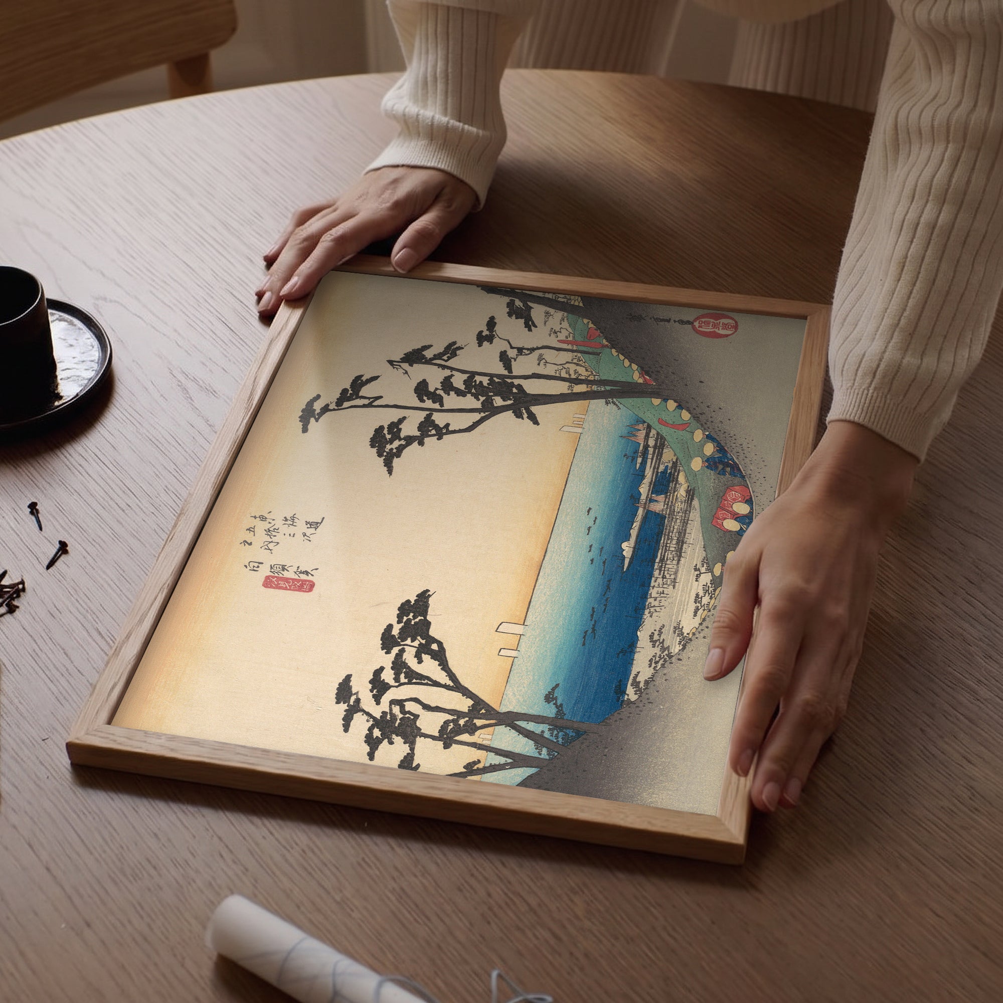 Utagawa Hiroshige – Shirasuka: Shiomi Yokuşu (1833–1834) Poster Baskı